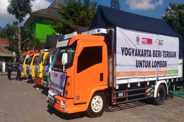 Lima Truk Bantuan Logistik Yogya Dikirim ke Lombok