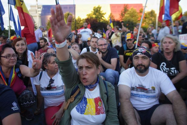 Protes Korupsi, Demo Besar Anti-Pemerintah Pecah di Rumania
