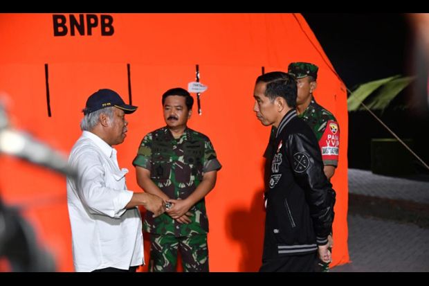 Jokowi Minta Panglima TNI Tangani Daerah yang Terisolasi akibat Gempa