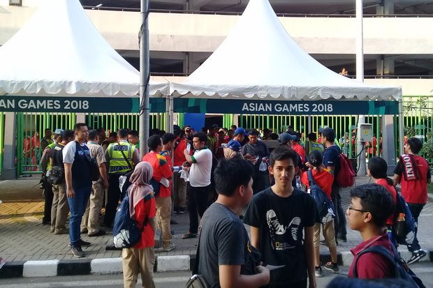 Asian Games 2018: Pendukung Timnas U23 Indonesia Mulai Ngeluruk Stadion Patriot