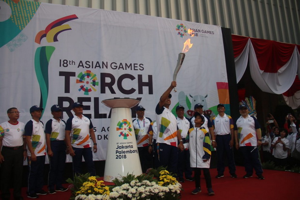 Api Abadi Asian Games Akhirnya Tiba di Balai Kota DKI Jakarta