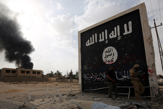Irak Bombardir Ruang Operasi ISIS di Suriah