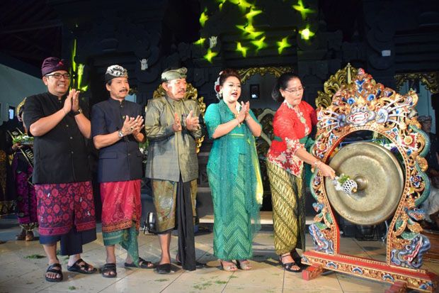 Tanah Lot Festival Dibuka, Bupati Tabanan Targetkan 55 Ribu Wisatawan