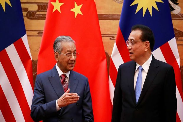 Mahathir Batalkan 2 Proyek China Senilai Rp320 Triliun