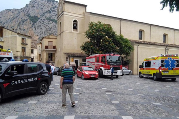 Banjir Bandang Terjang Pejalan Kaki di Ngarai Italia, 8 Tewas