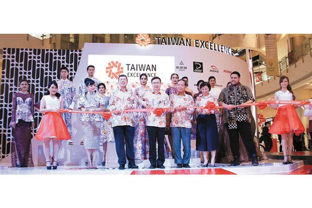 Taiwan Kenalkan Produk Lewat Batik