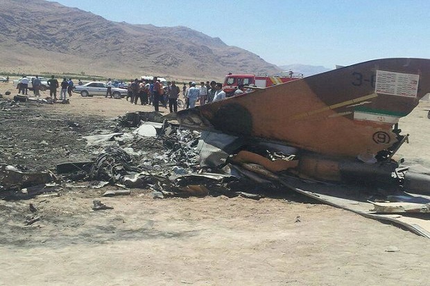 Jet Tempur F-5 Iran Jatuh di Pangkalan Dezful, Pilot Tewas