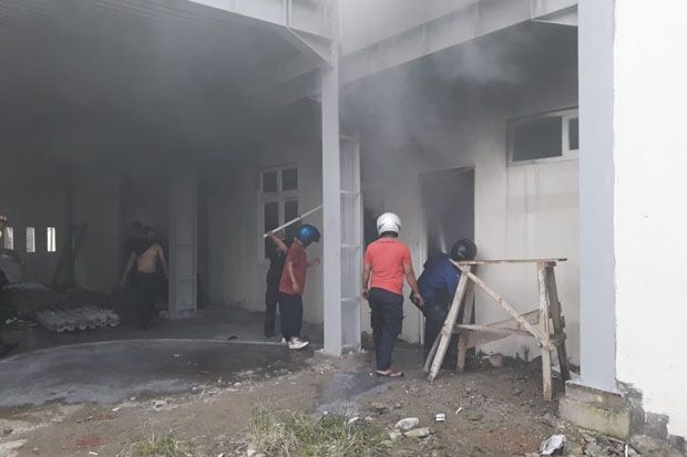 Jelang Magrib, Bangunan Baru RSUD Sidimpuan Terbakar