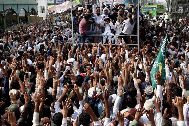 Massa Islamabad Protes Lomba Kartun Nabi Muhammad di Belanda