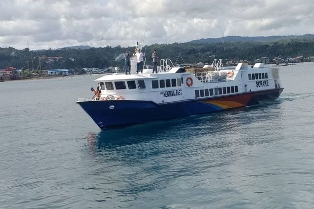 Kapal Cepat MV Mentawai Fast Layani Warga Nias Selatan