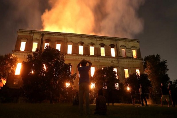 Museum Nasional Rio de Janeiro Berumur 200 Tahun Dilahap Api