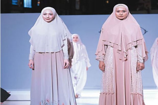 Mengoleksi Busana Muslim dengan Warna Pastel yang Elegan