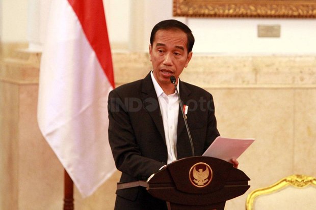 Jokowi Tepis Isu Pemerintah Hapus Tunjangan Profesi Guru