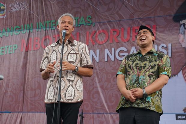 Gus Yasin Janji Tak Korupsi, Ganjar Siap ‘Dijewer’