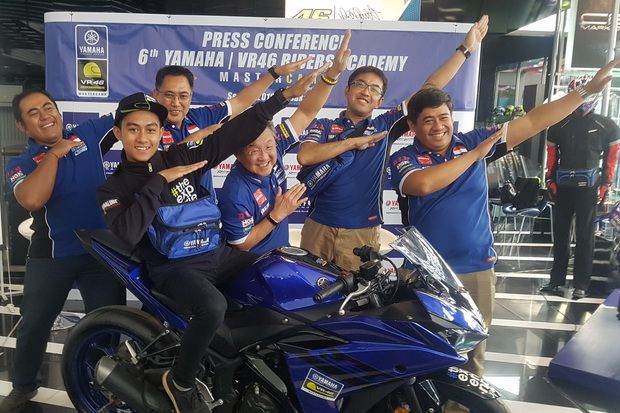Pembalap Yamaha Indonesia Dilatih Langsung Valentino Rossi
