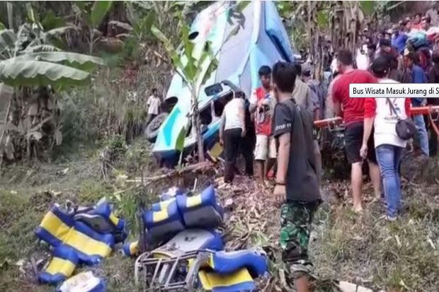 Korban Tewas Bus Masuk Jurang di Sukabumi Jadi 20 Orang