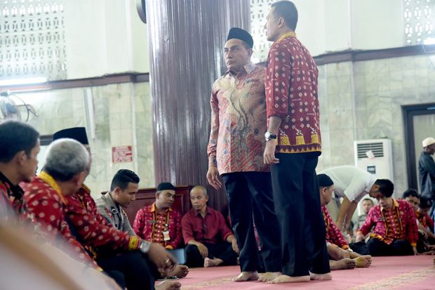 Gubernur Sumut Ingatkan ASN Salat Berjamaah di Masjid