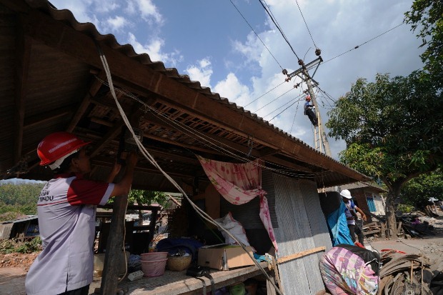 PLN Gratiskan Biaya Sambung Listrik Korban Gempa Lombok