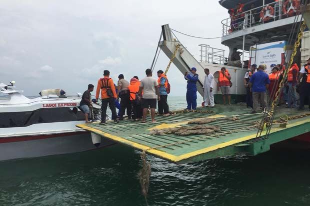 Feri MV Satria Pratama Kandas, 50 Penumpang Berhasil Diselamatkan