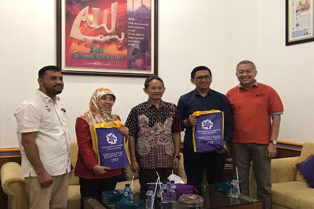Dosen AMIKOM Yogyakarta Jadi Pemateri di Perguruan Tinggi Spanyol