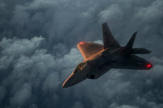 Dogfight di Suriah, Jet Su-35 Rusia Diklaim Kalahkan F-22 AS