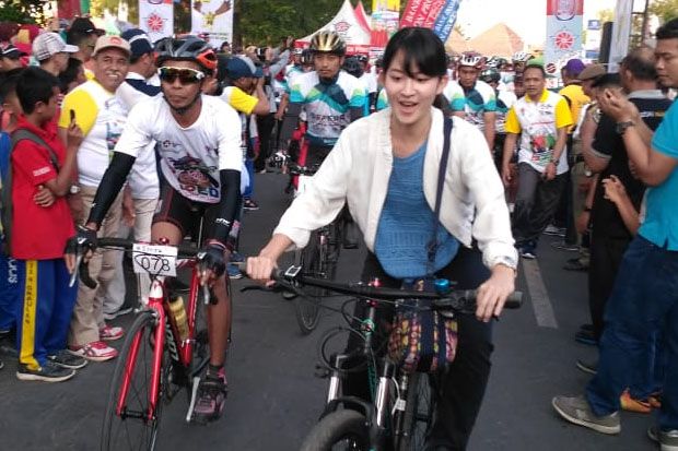 Warga Asing Buat Sepeda Nusantara Kulon Progo Makin Semarak