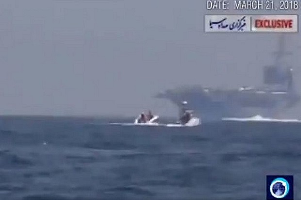 TV Teheran Rilis Rekaman Kapal Induk AS Dikejar Speedboat Iran
