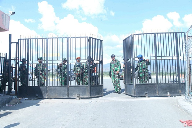 346 Personel TNI-Polri Sterilkan Bandara Mutiara Sis Al-Jufri Palu