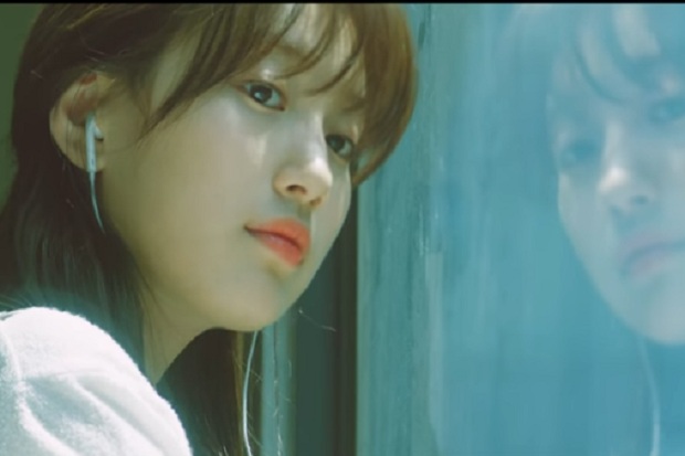 Suzy Bae Gambarkan Cinta Pertama di Video Musik Epitone Project