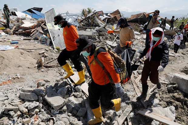 Satu Warga Korsel Tewas Tertimbun Reruntuhan Hotel di Palu