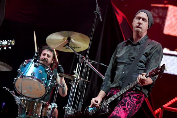 Kembali Reuni, Nirvana Mainkan Enam Lagu di Cal Jam 18