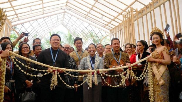 Sajikan Capaian RI, Menteri Rini Resmikan Indonesia Pavilion