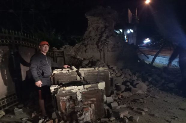 Gempa 6,3 SR di Jatim, 3 Orang Meninggal, 8 Luka, Puluhan Rumah Rusak