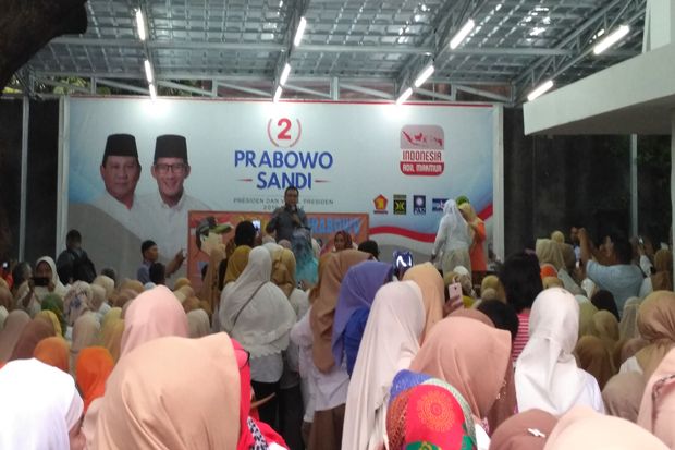 Ratusan Emak-emak Deklarasi Dukungan untuk Prabowo-Sandi