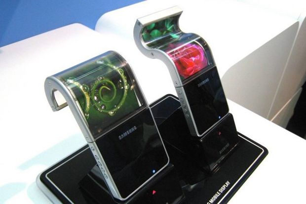 Ingin Dunia Excited, Ponsel Layar Lipat Samsung Tersedia Global