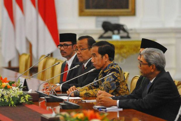 Jokowi Minta Prosedur Pencairan Dana Bagi Korban Gempa NTB Dipangkas