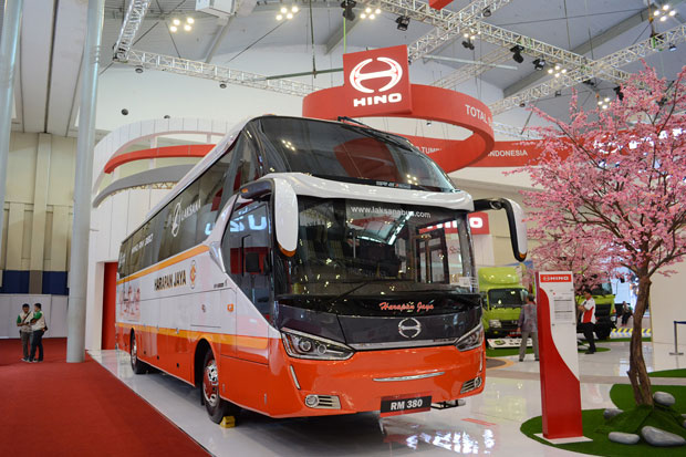 Hino Bus Safety Driving Competition Singgah di Surabaya