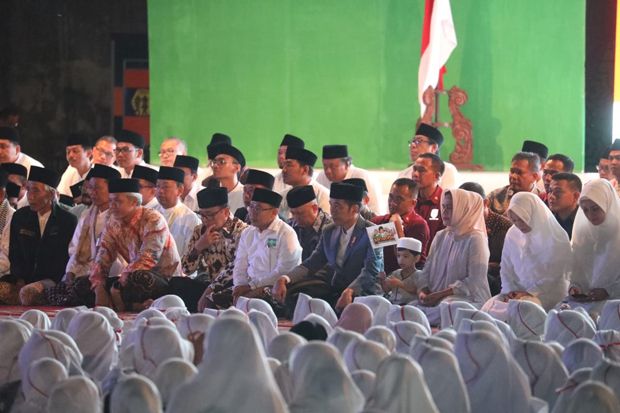 Puluhan Ribu Santri Ikuti Apel Akbar Santri Nusantara di Solo
