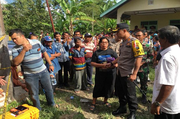 Suami Istri dan Dua Anak Balitanya Tewas Dibunuh di Rumahnya