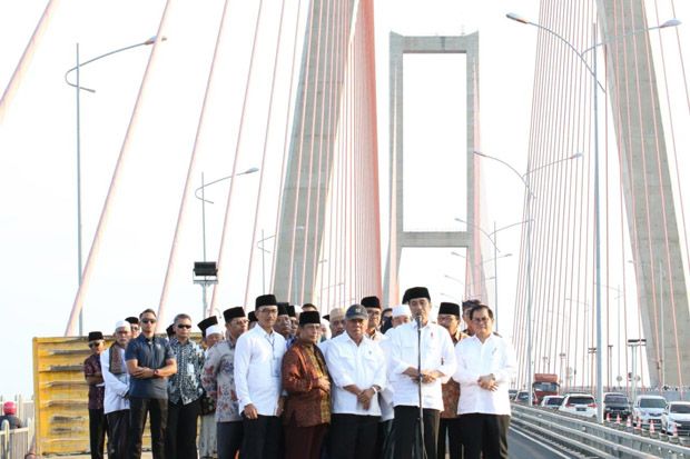 Gratiskan Tol Suramadu, Jokowi Ingin Ekonomi Madura Membaik