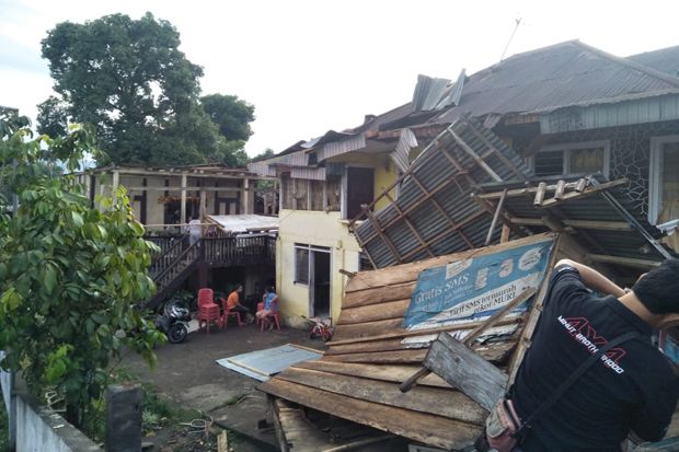 Puting Beliung Robohkan 25 Rumah Warga di Minahasa Utara