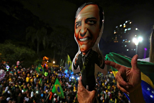 Bolsonaro, Capres Penyebut LGBT Sampah Bumi Menang Pemilu Brasil