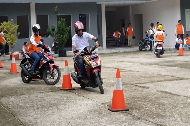 Edukasi Komunitas Motor, MPM Group dan FORWOT Gelar Safety Riding