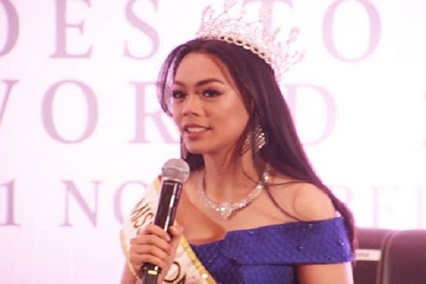 Miss Indonesia Lelang Kain Tenun Troso untuk Amal di Miss World 2018