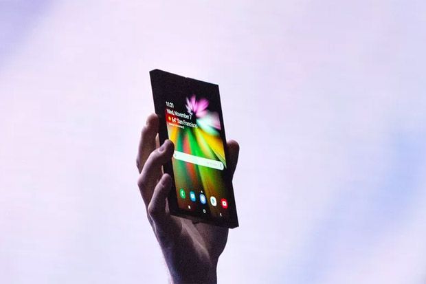 Pamer Ponsel Layar Lipat, Samsung Tak Sebut Kapan Flex Display Dirilis