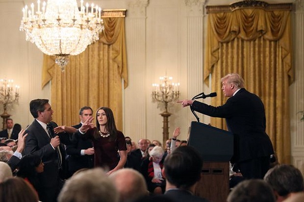 Ribut dengan Trump, Wartawan CNN Dilarang ke Gedung Putih