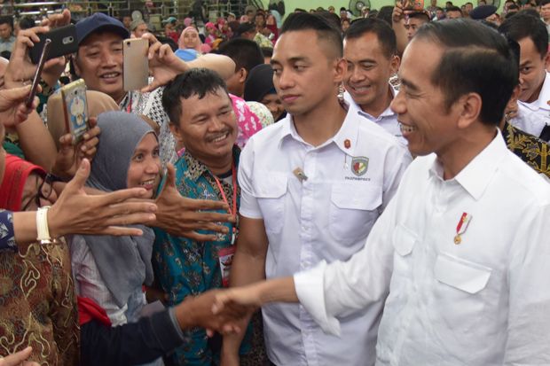 Jokowi Sebut Banyak Politikus Mainkan Politik Genderuwo