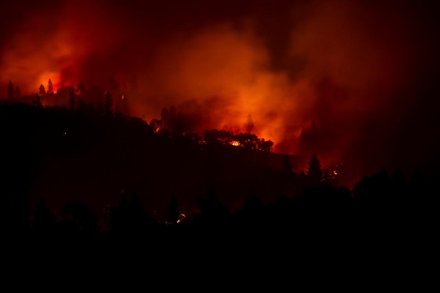Kebakaran Dahsyat California Dekati Situs Nuklir Beracun