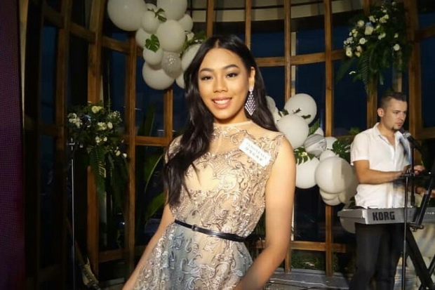 Miss Indonesia Tampak Menawan Saat Hadiri Welcome Party
