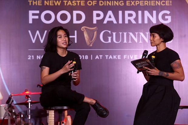 Chef Cantik Renatta Moeloek Goyang Lidah Warga Surabaya